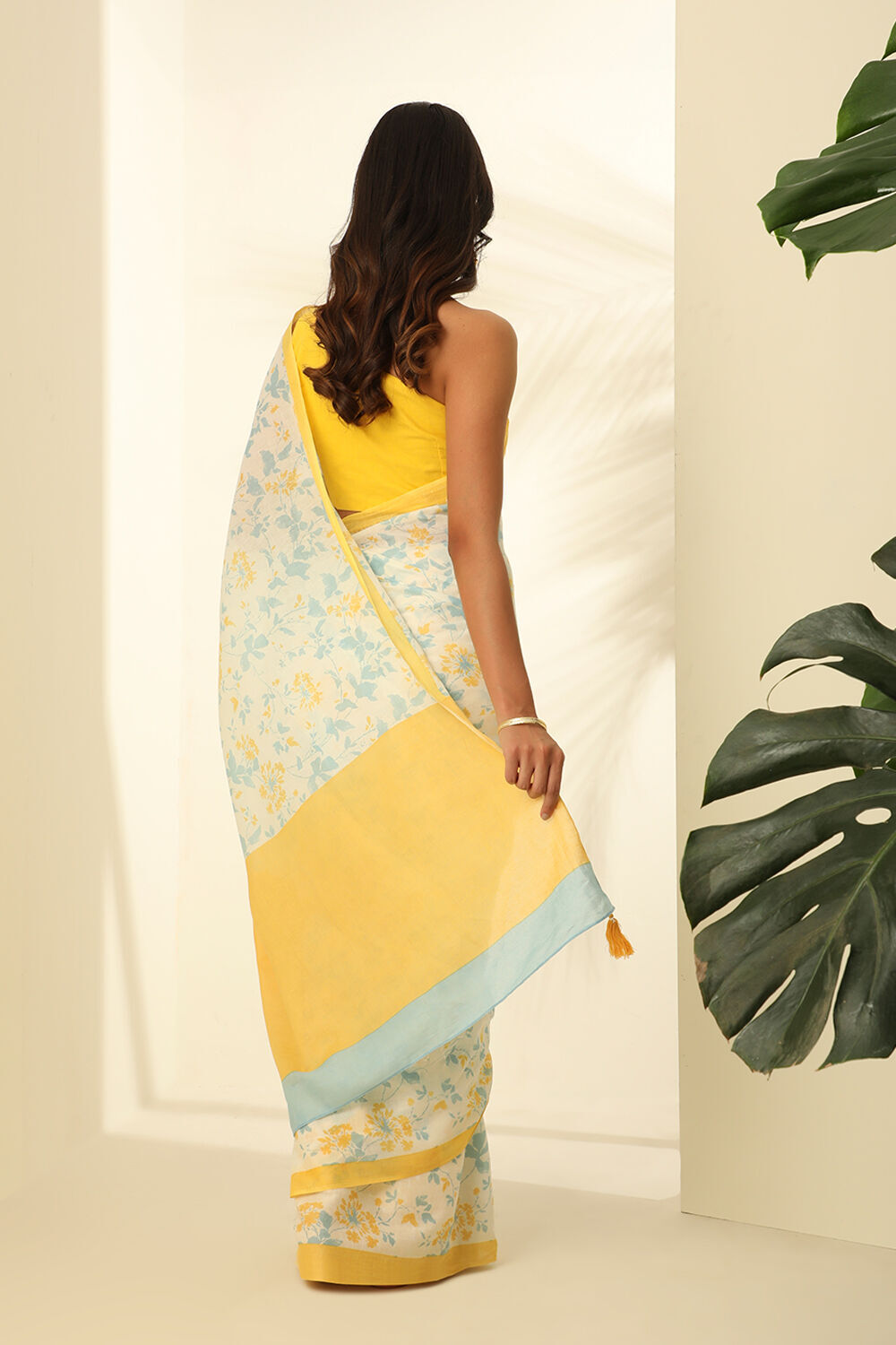 Off White Pure Cotton Mulmul Printed Bengali Saree image number null