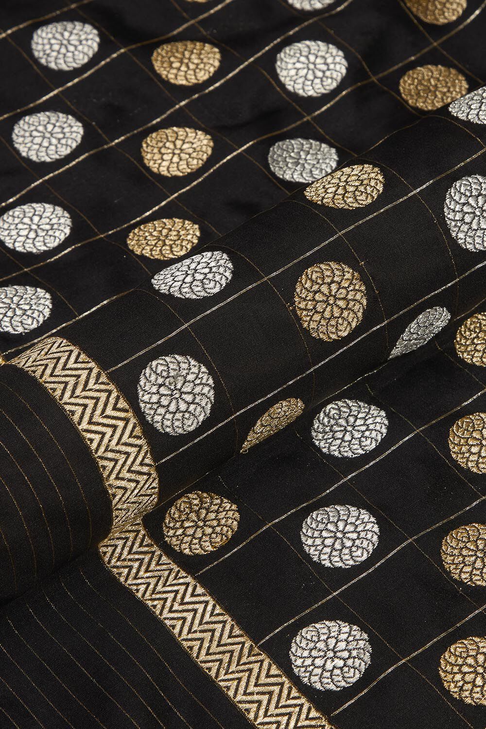 Black Pure Silk Kadwa Banarasi Saree image number null