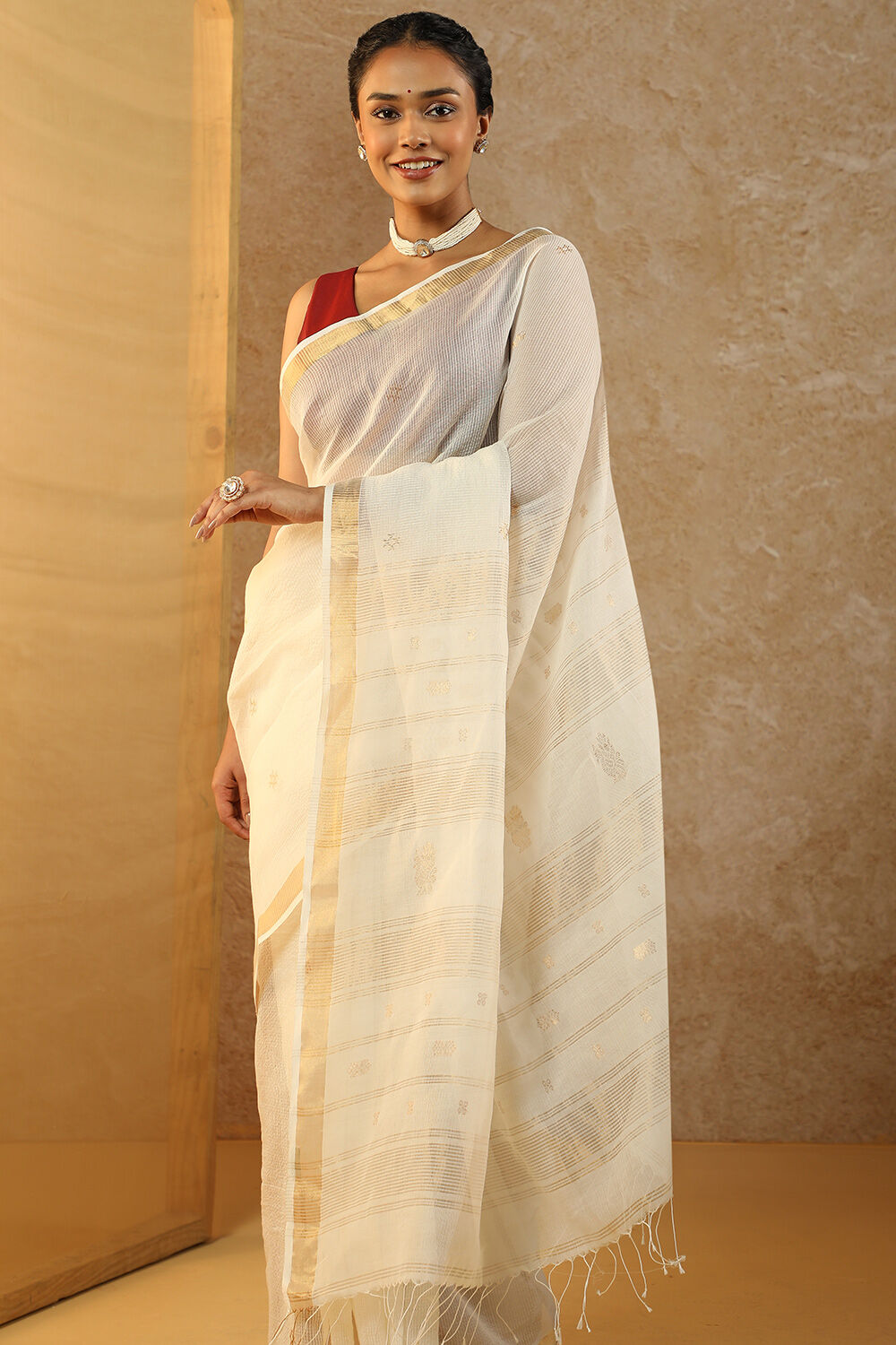 White Woven Pure Silk Cotton Bengal Saree image number null
