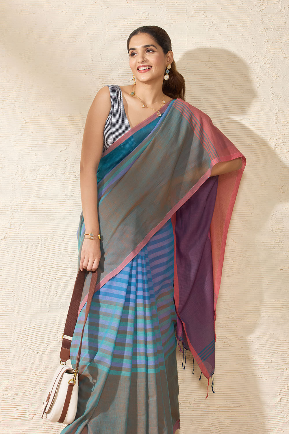 Blue Woven Pure Cotton Bengal Saree image number null