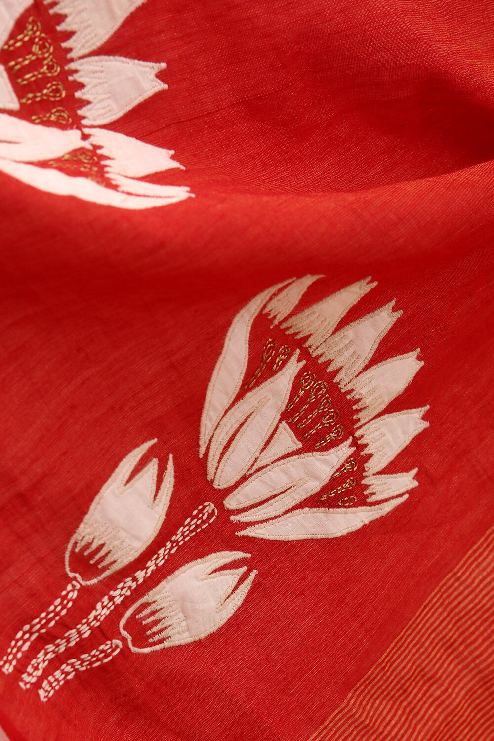 Red Applique Pure Cotton Bengali Saree image number null