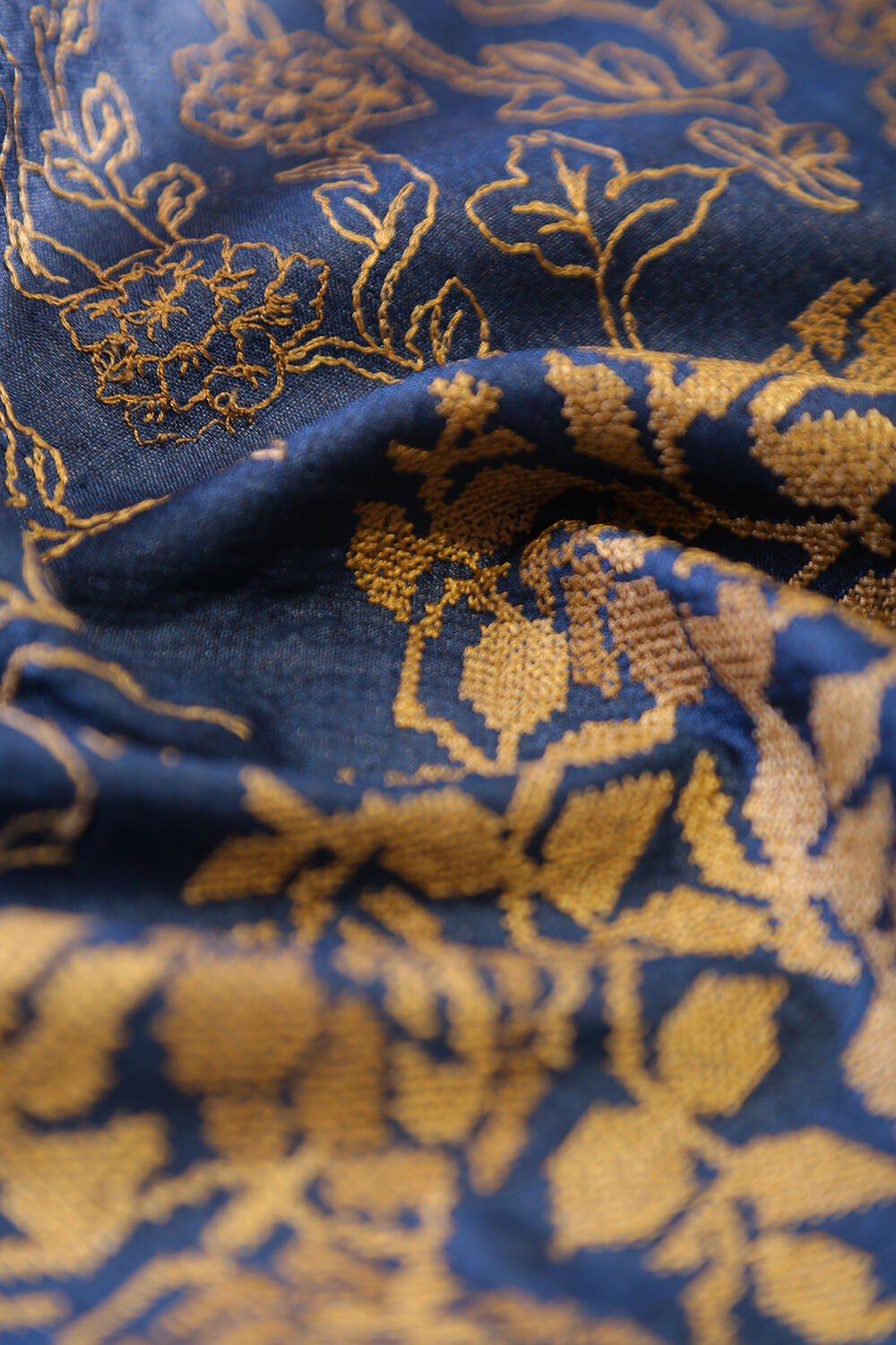 Sapphire Blue Pure Tussar Silk Suit Set image number null