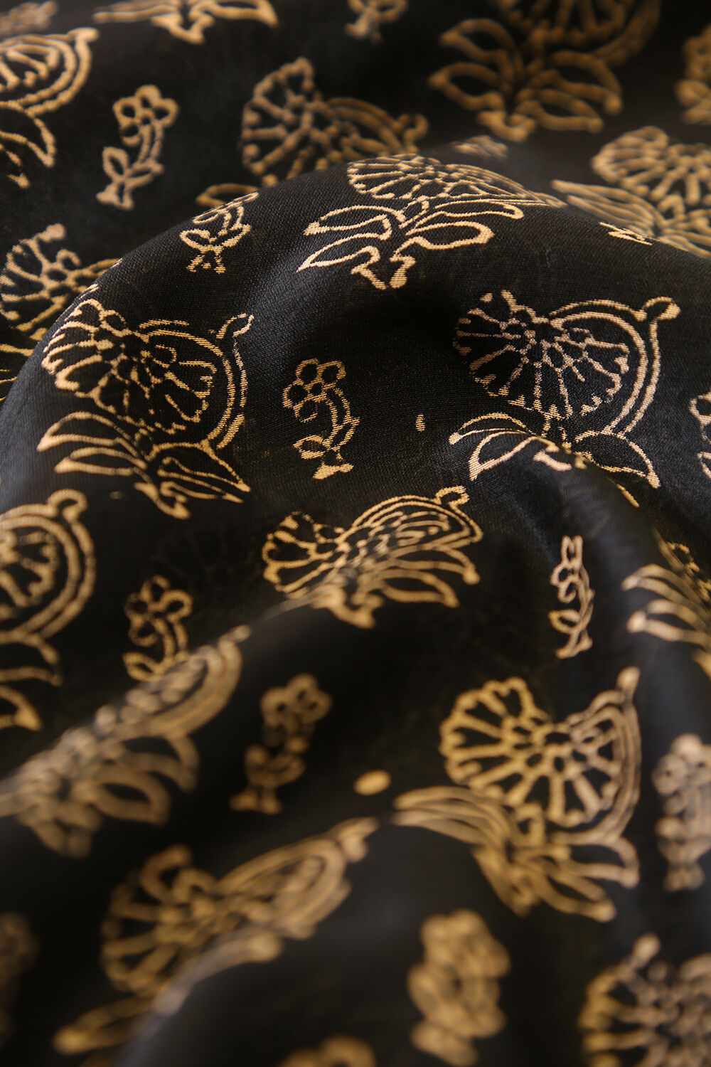 Black Pure Silk Cotton Suit Set image number null