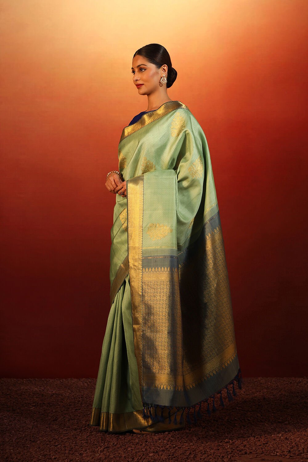 Pistachio Woven Pure Silk Kanjivaram Saree image number null