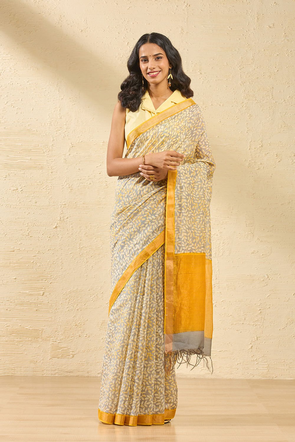 Grey Screen Printed Pure Silk Cotton Saree image number null