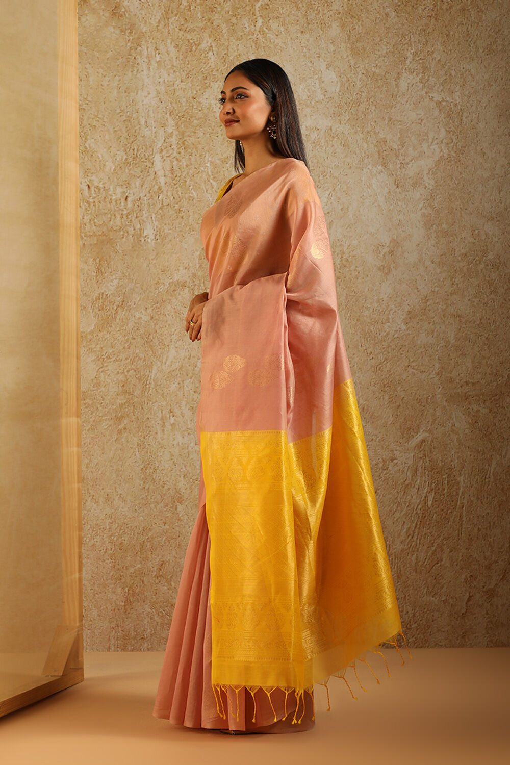 Pink South Pure Silk Cotton Woven Saree image number null