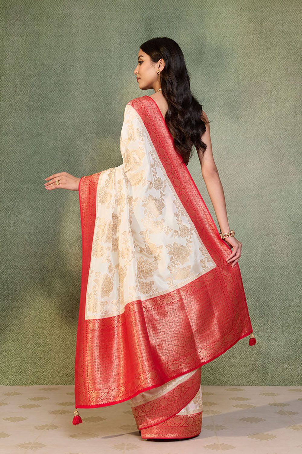 Off White Woven Viscose Saree image number null