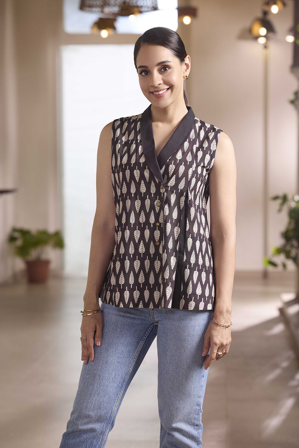Black Pure Cotton Printed Sanganeri Short Top image number null
