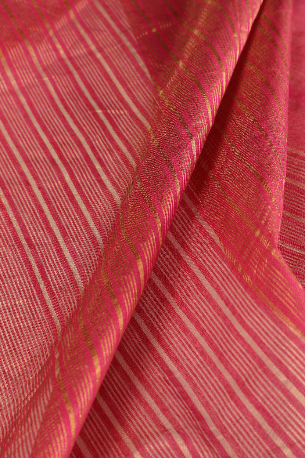 Pink Woven Pure Cotton Tissue Bengal Saree image number null
