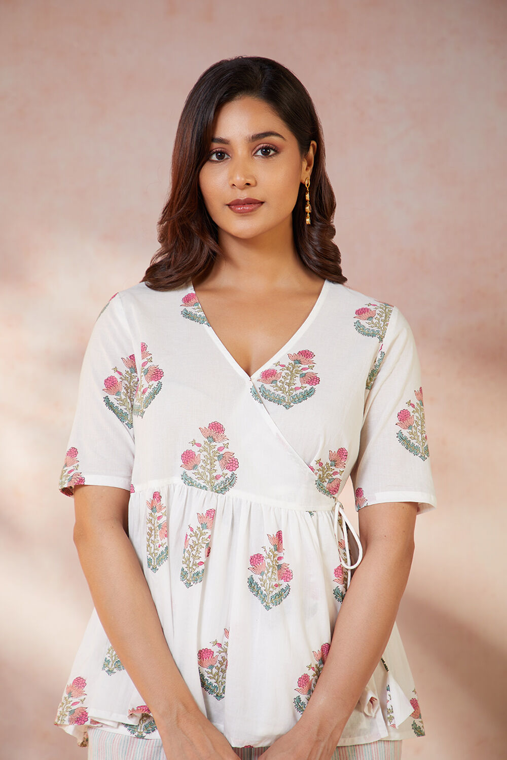 Off White Pure Cotton Printed Sanganeri Short Top image number null