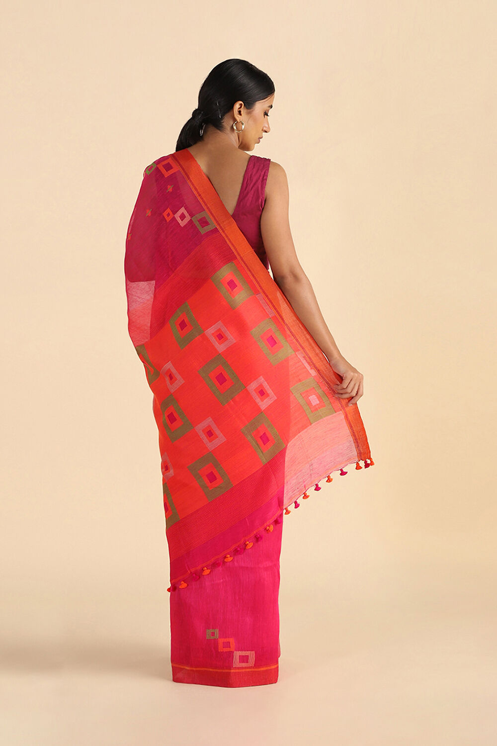 Pink Handwoven Jamdani Pure Silk Linen Saree image number null