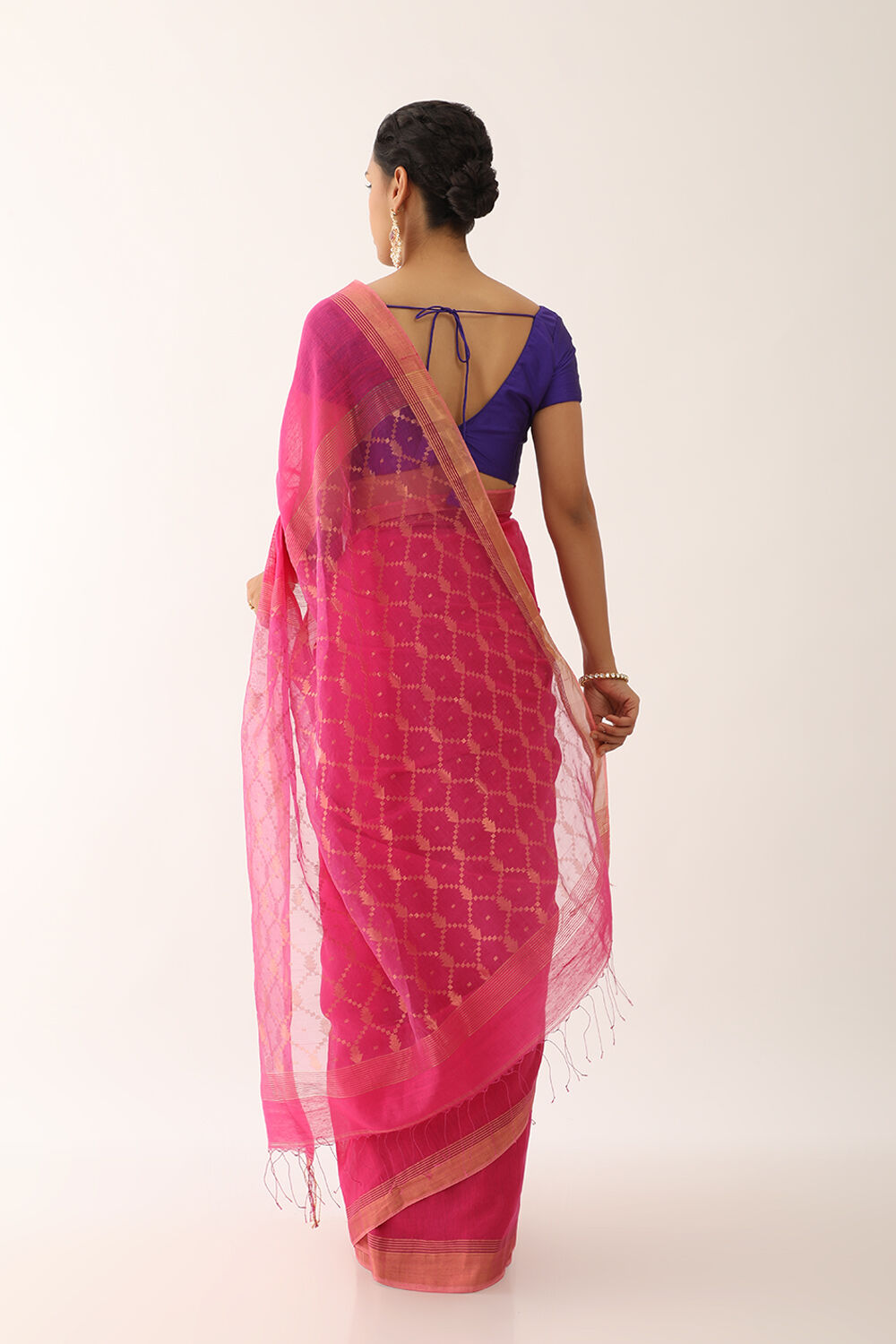 Pink Woven Pure Silk Cotton Bengali Saree image number null