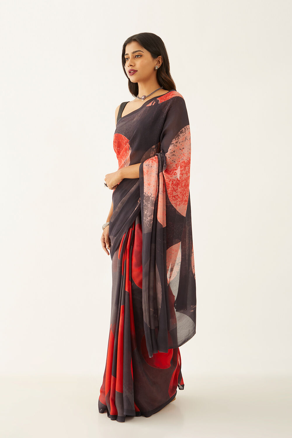Red Viscose Crepe Printed Saree image number null