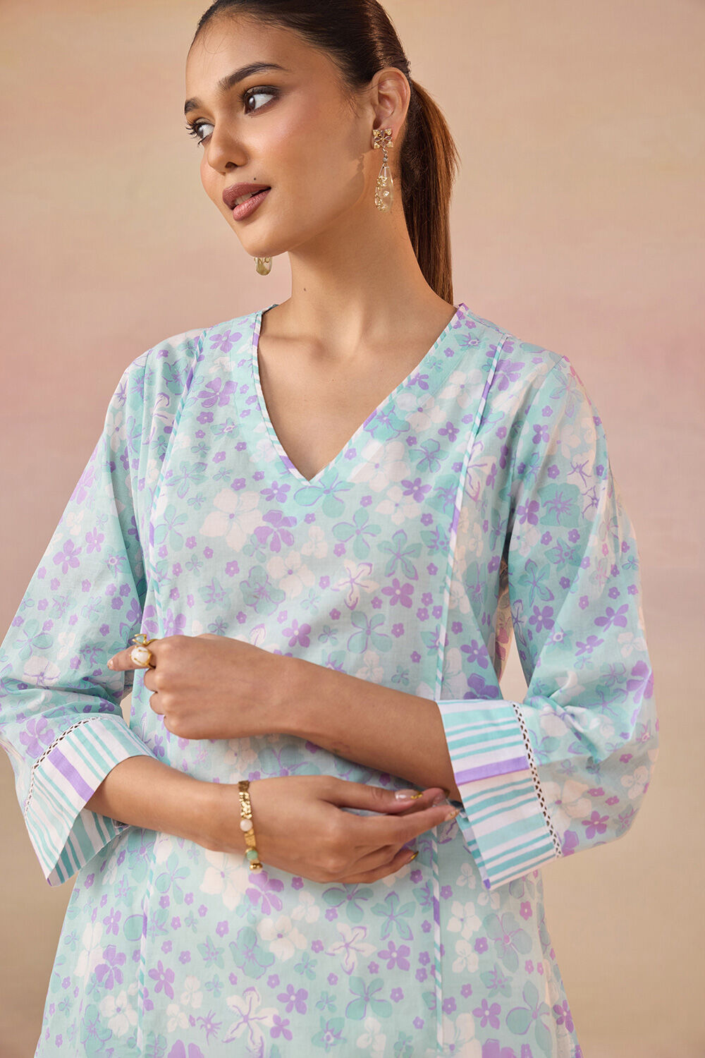 Blue Screen Printed  Pure Cotton Kurta image number null