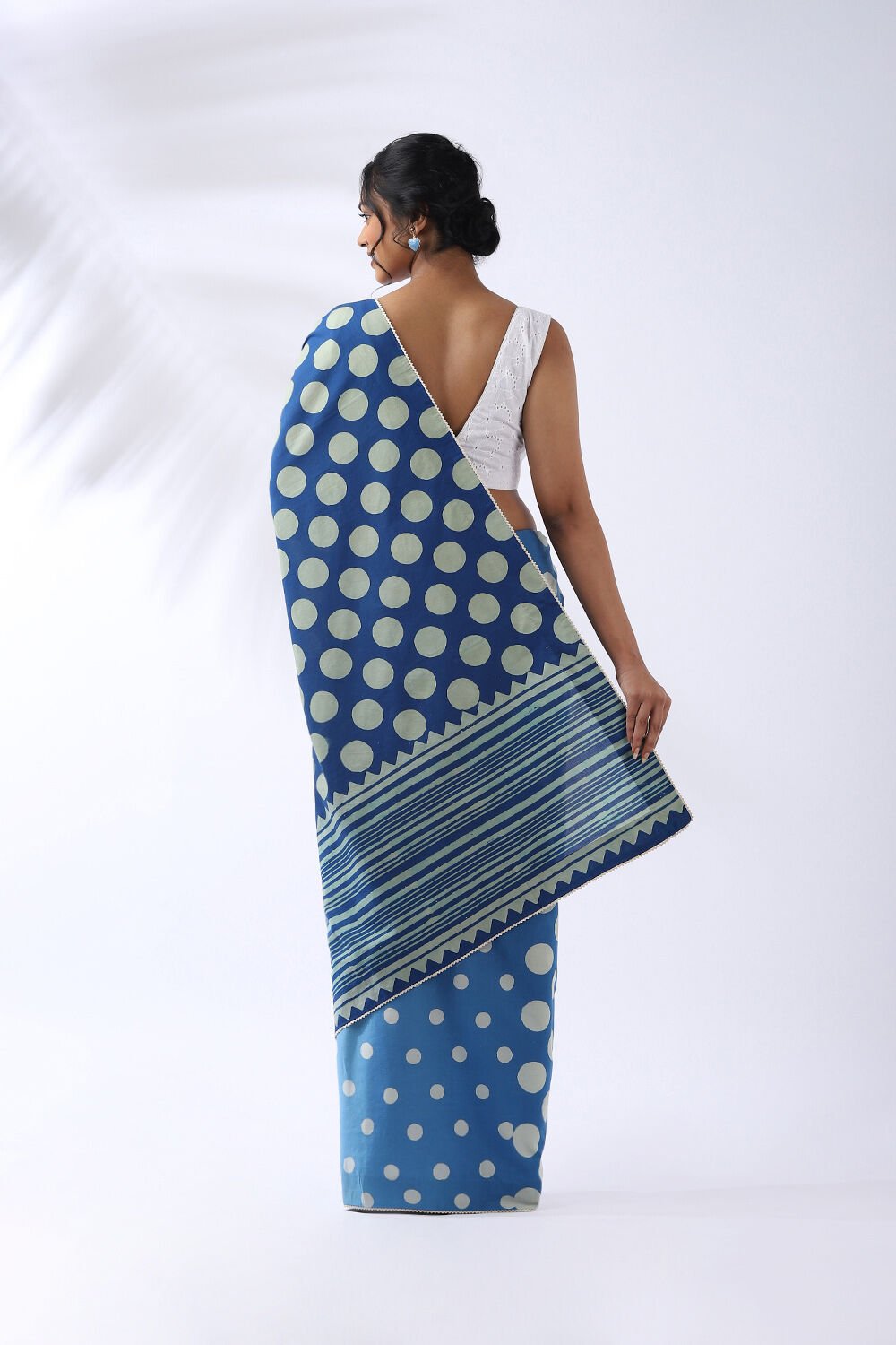 Blue Pure Cotton Hand Printed Saree image number null