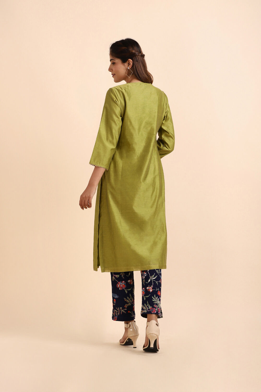 Green Silk Cotton Woven Kurta Set image number null