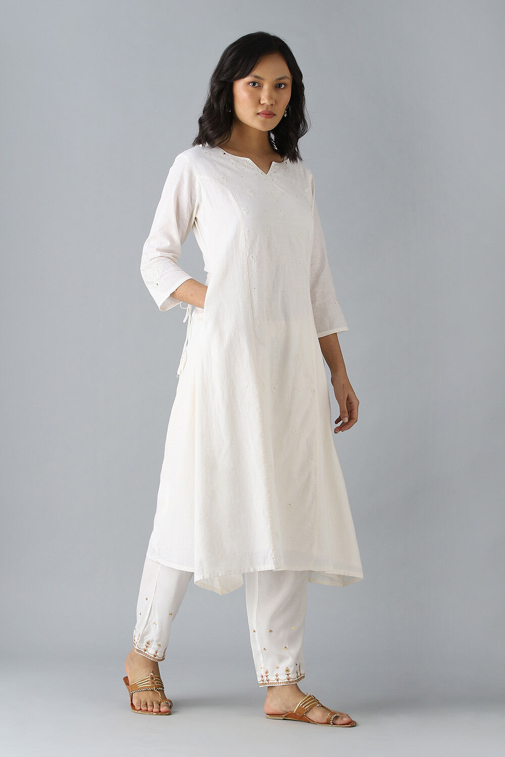 Off White Embroidered Cotton Kurta image number null