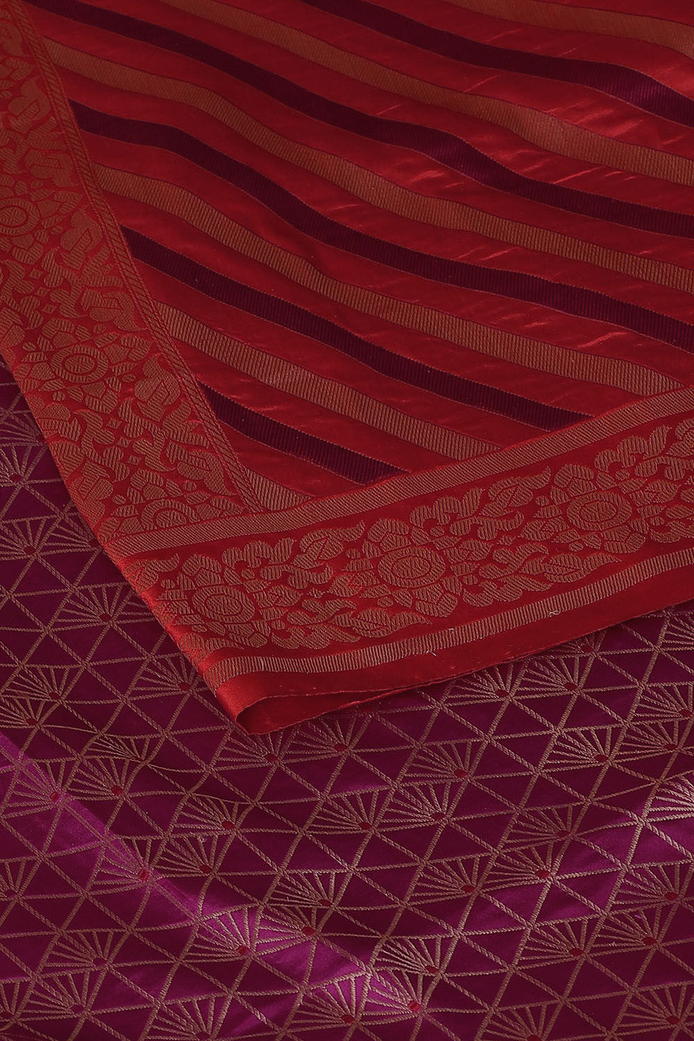 Purple Pure Silk Banarasi Brocade Saree image number null