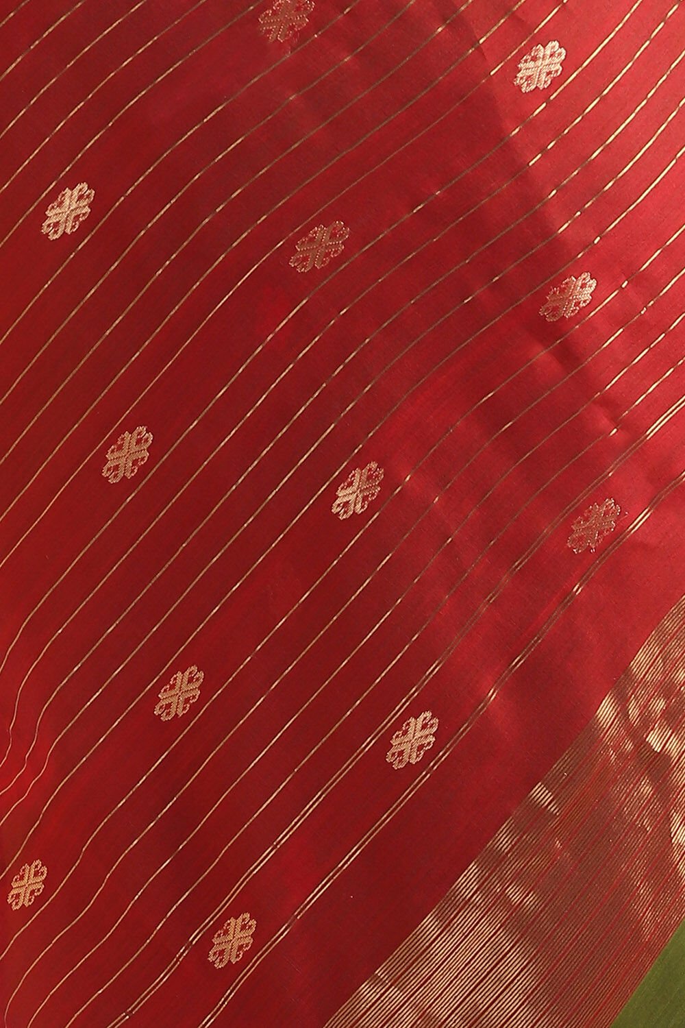 Green Pure Silk Cotton Maheswari Saree image number null