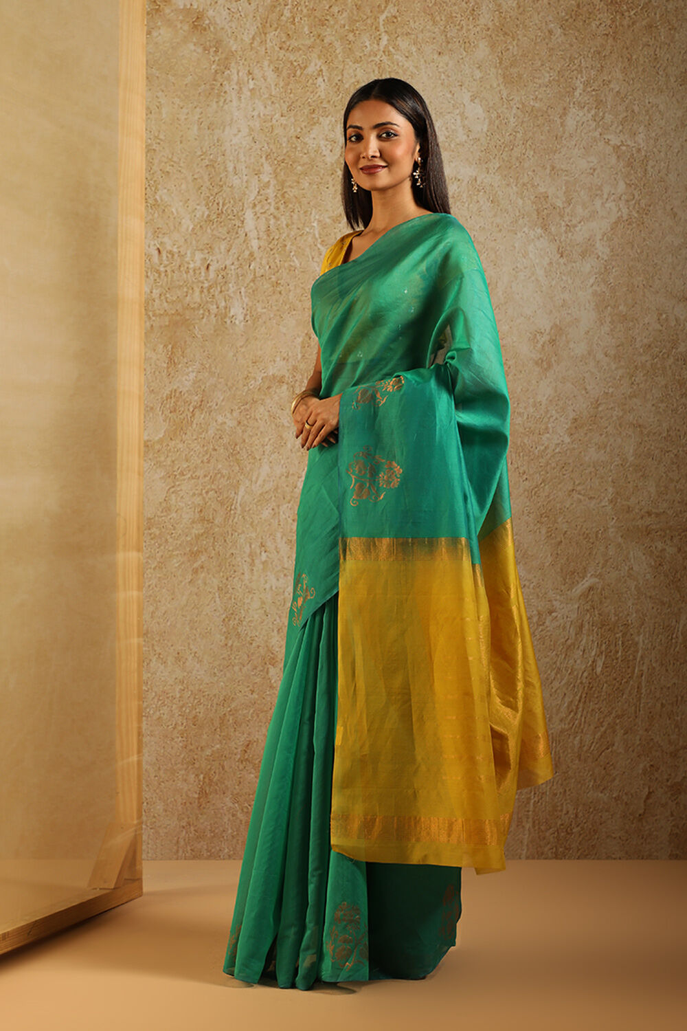 Green South Pure Silk Cotton Woven Saree image number null