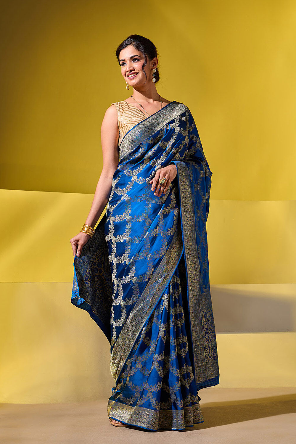 Dark Blue Woven Viscose Saree image number null
