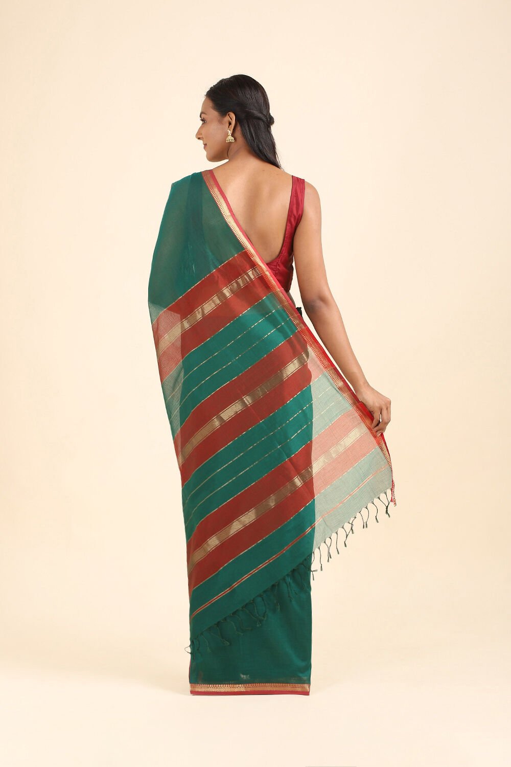 Dark Green Pure Silk Cotton Maheswari Saree image number null