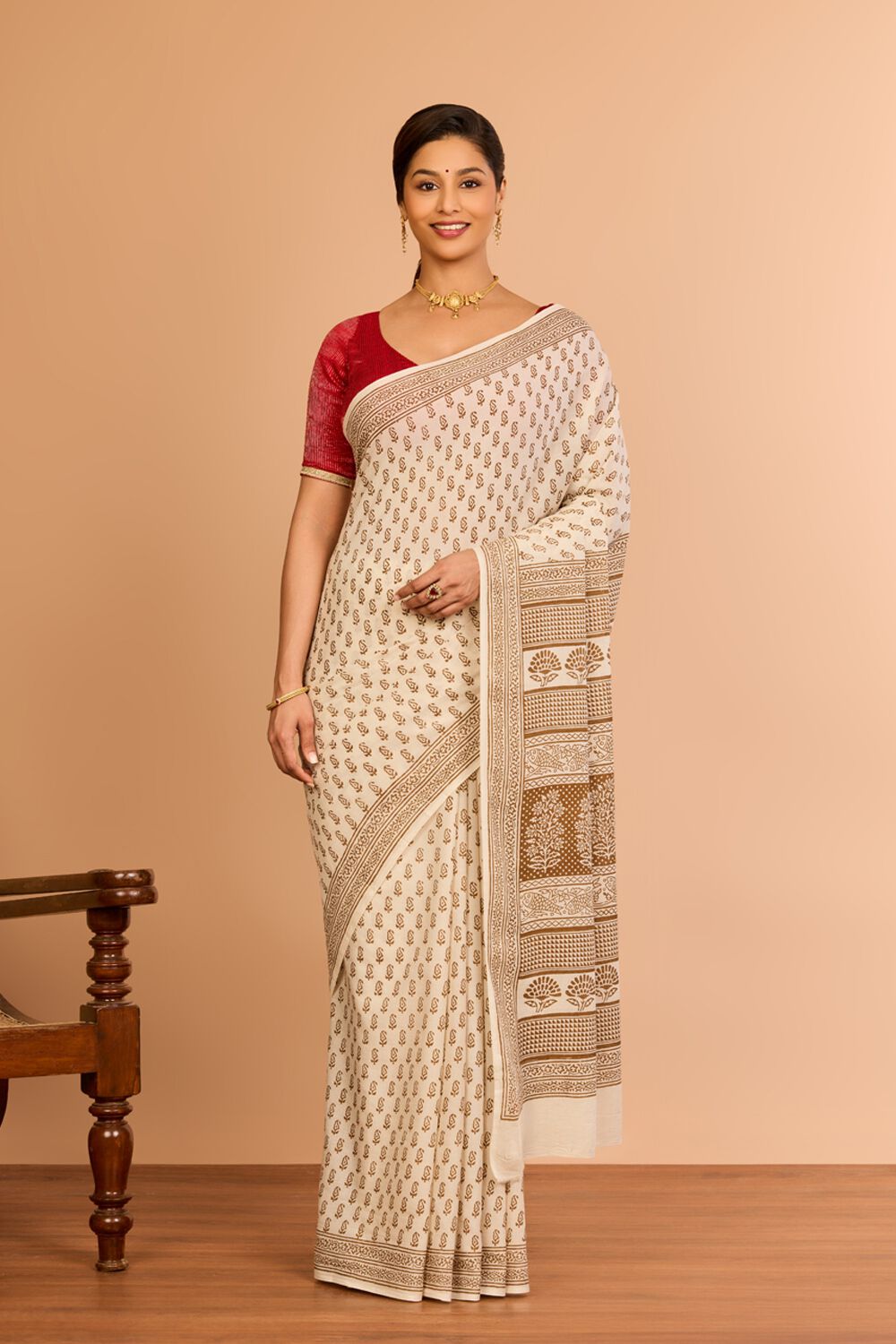 Off White Cotton Bagh Block Printed Saree image number null