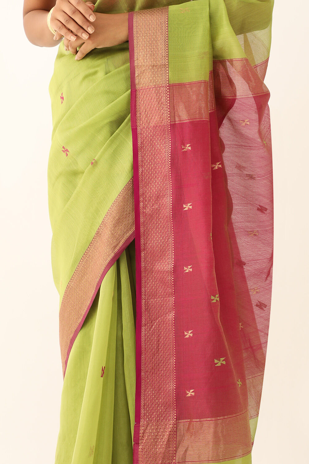 Light Green Pure Silk Cotton Woven Maheshwari Saree image number null