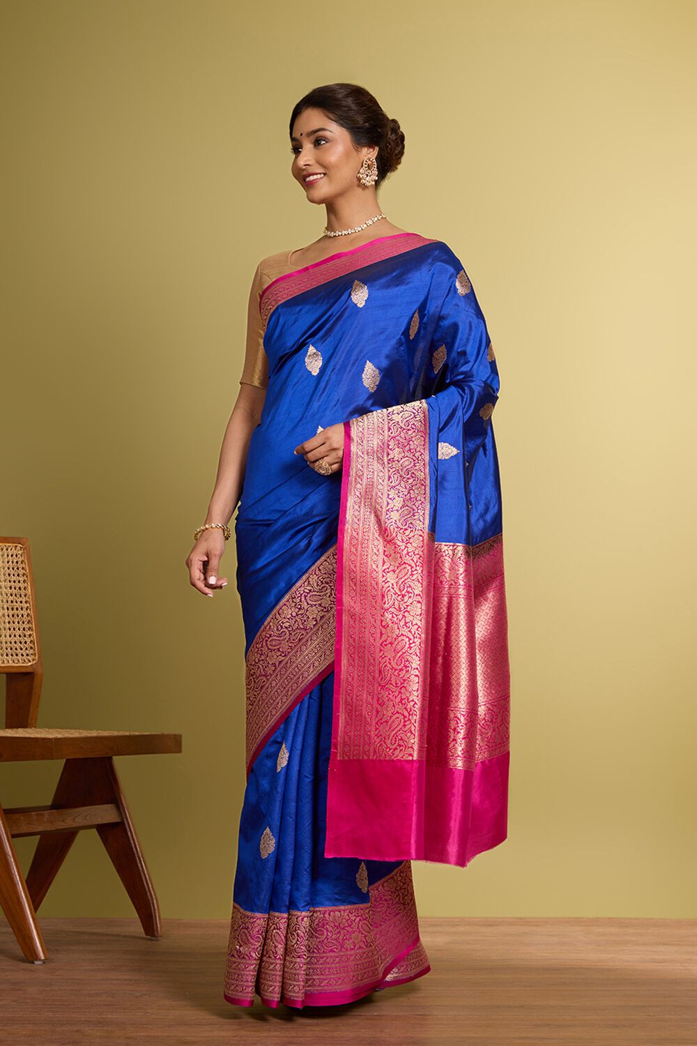 Blue Pure Silk Kadwa Banarasi Saree image number null