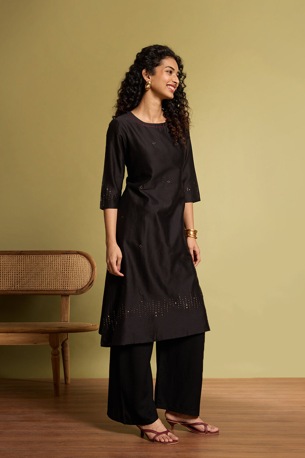 Black Pure Silk Cotton Mukaish Embroidered Kurta Set image number null
