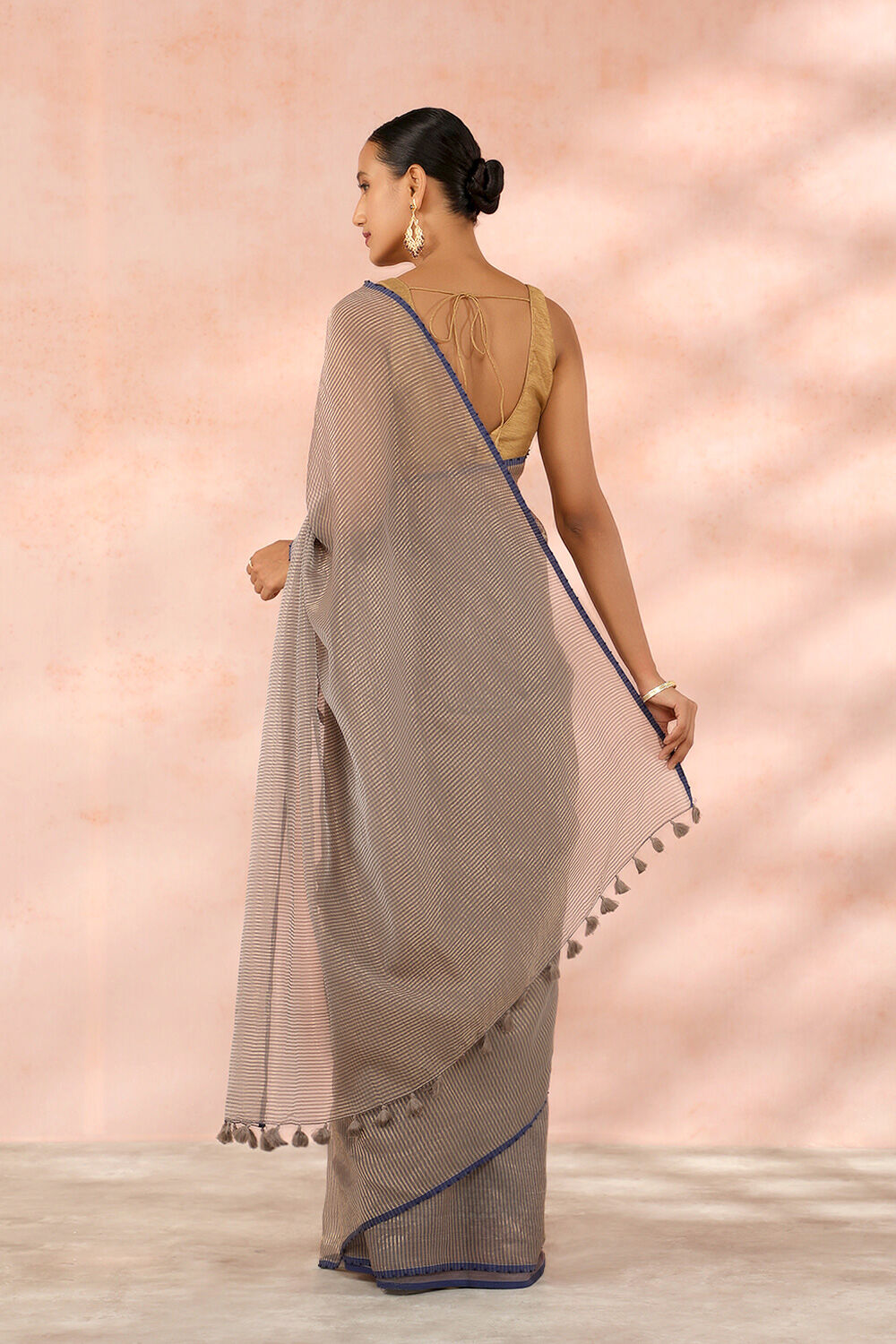 Grey Contemporary Pure Silk Cotton Embroidery Saree image number null