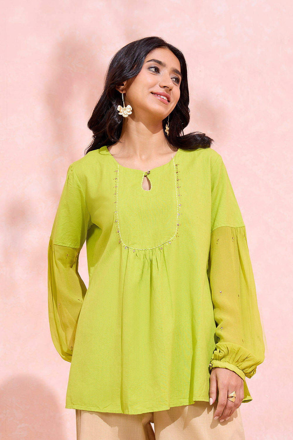 Green Pure Cotton Linen Embroidered Short Top image number null