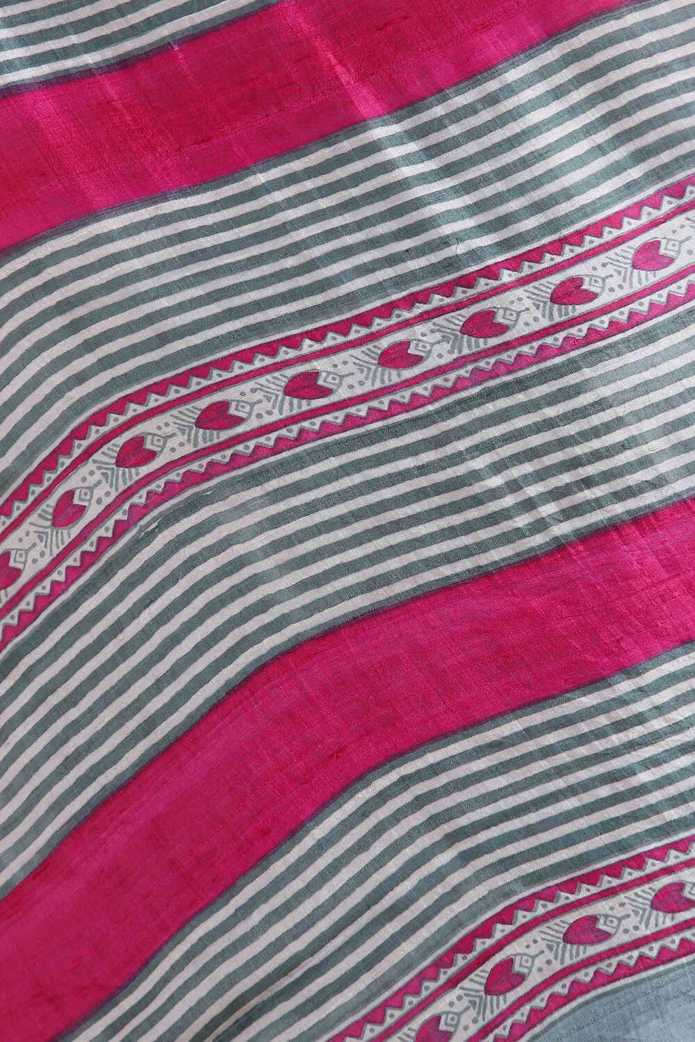 Grey Pure Silk Printed Saree image number null