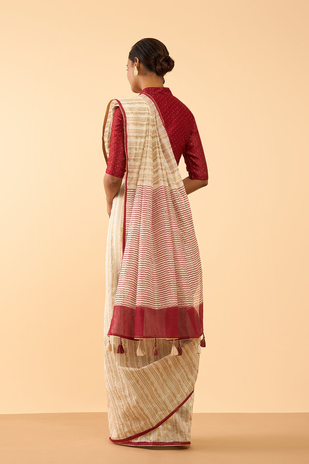 Off White Block Printed Pure Silk Cotton Saree image number null