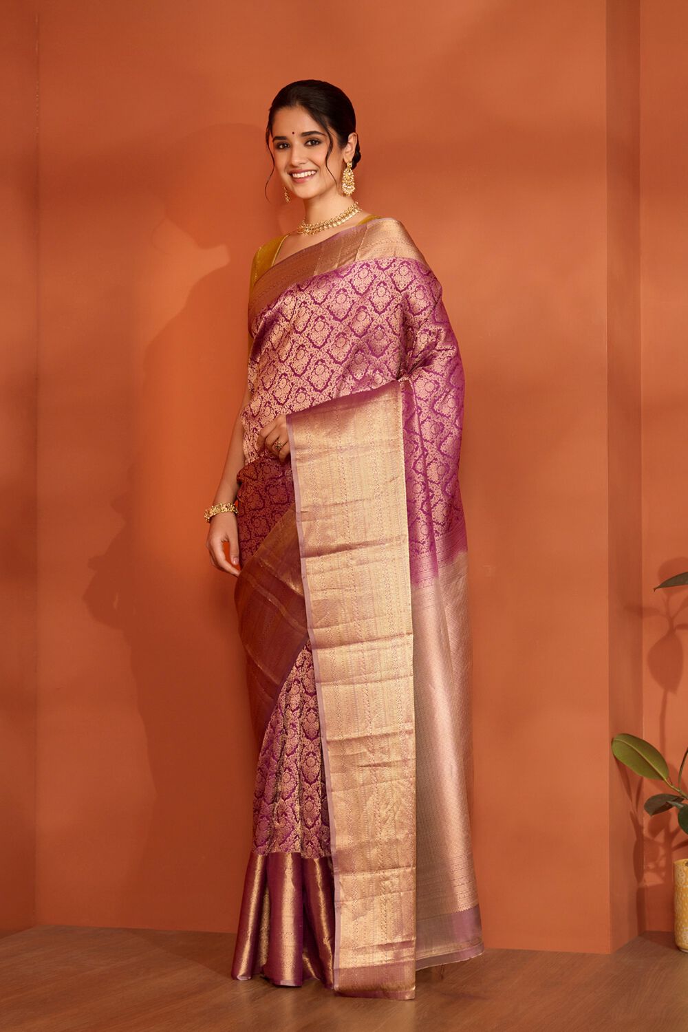 Dark Violet Woven Kanjeevaram Inspired Design Silk Viscose Saree image number null
