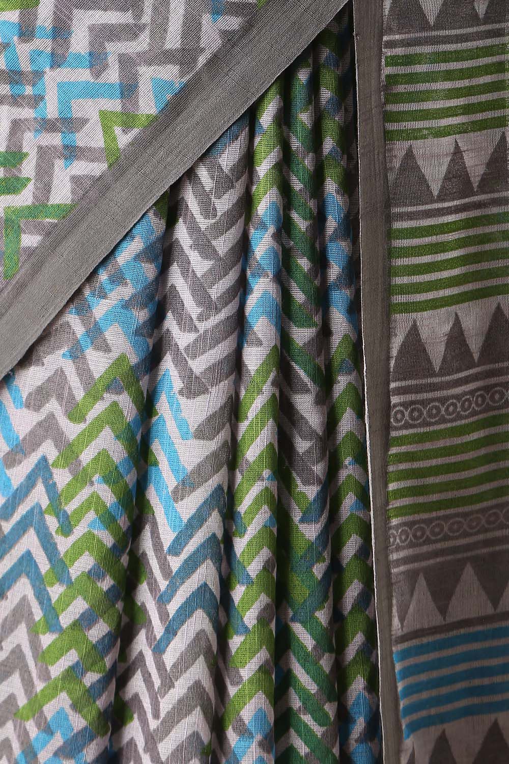 Grey Pure Cotton Printed Saree image number null