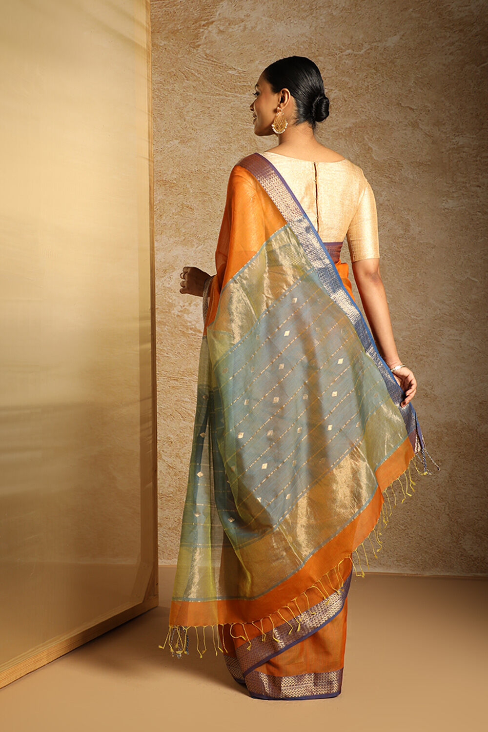 Brown Woven Pure Silk Cotton Maheswari Saree image number null