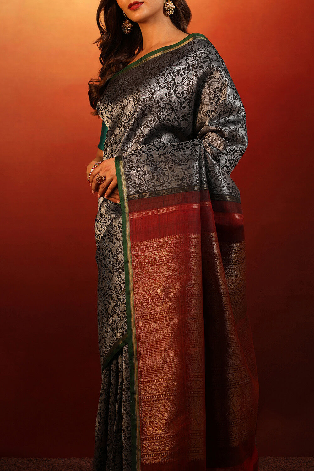 Black Woven Pure Silk Kanjivaram Saree image number null