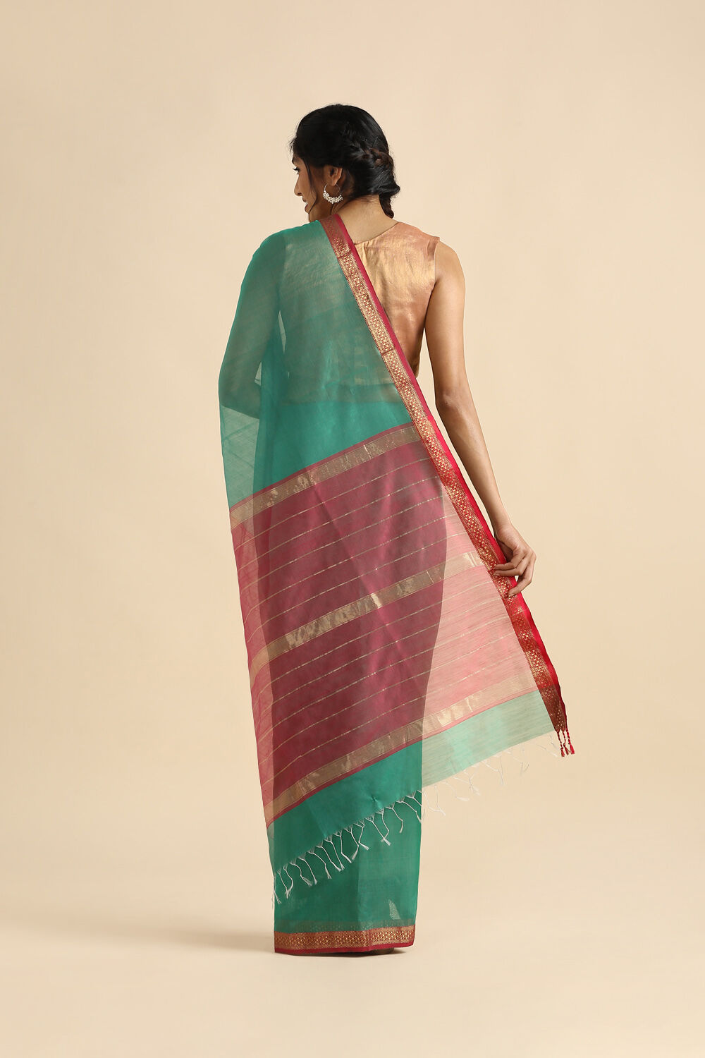 Green Pure Silk Cotton Maheswari Saree image number null