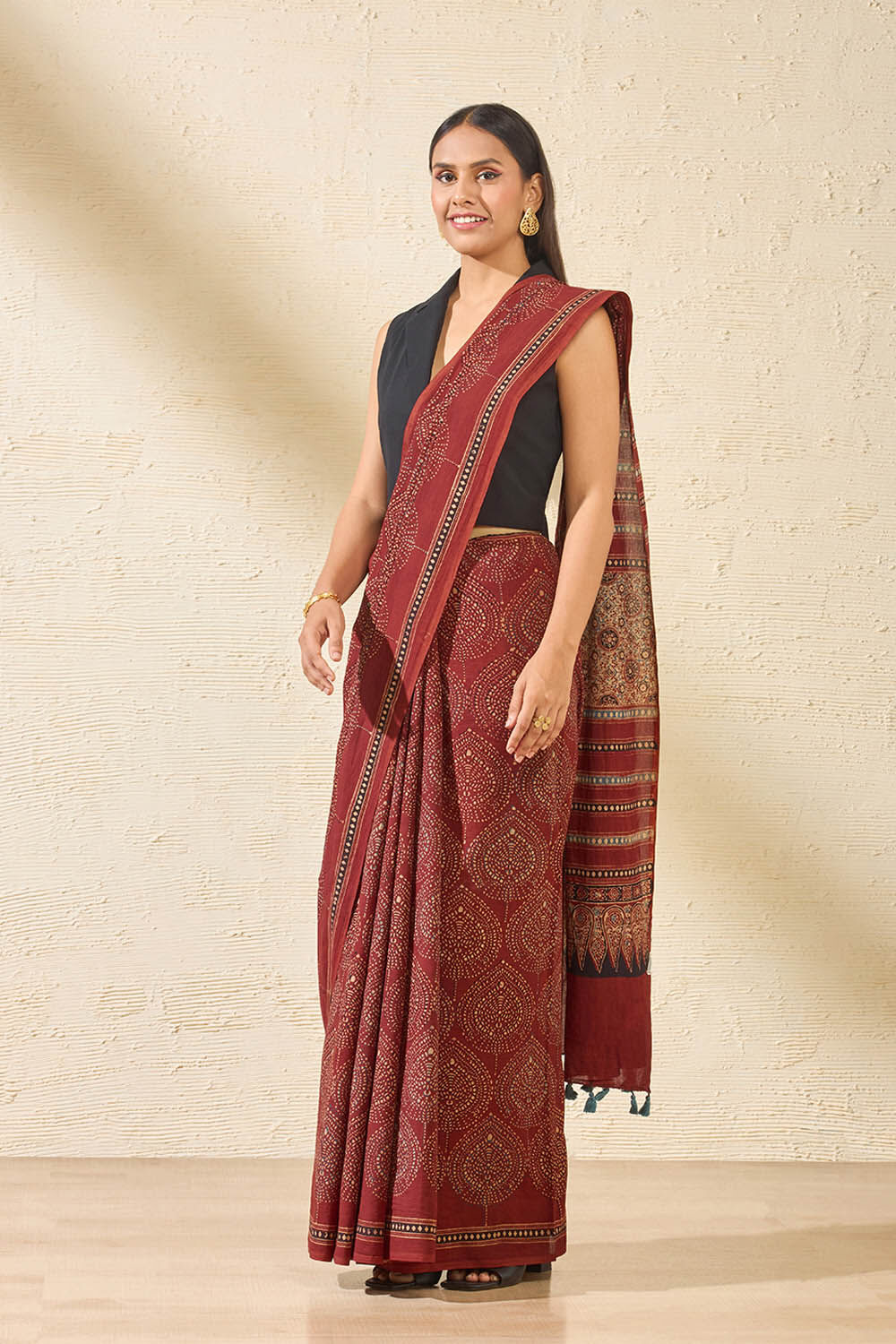 Red Gujarat Pure Cotton Ajrakh Saree image number null
