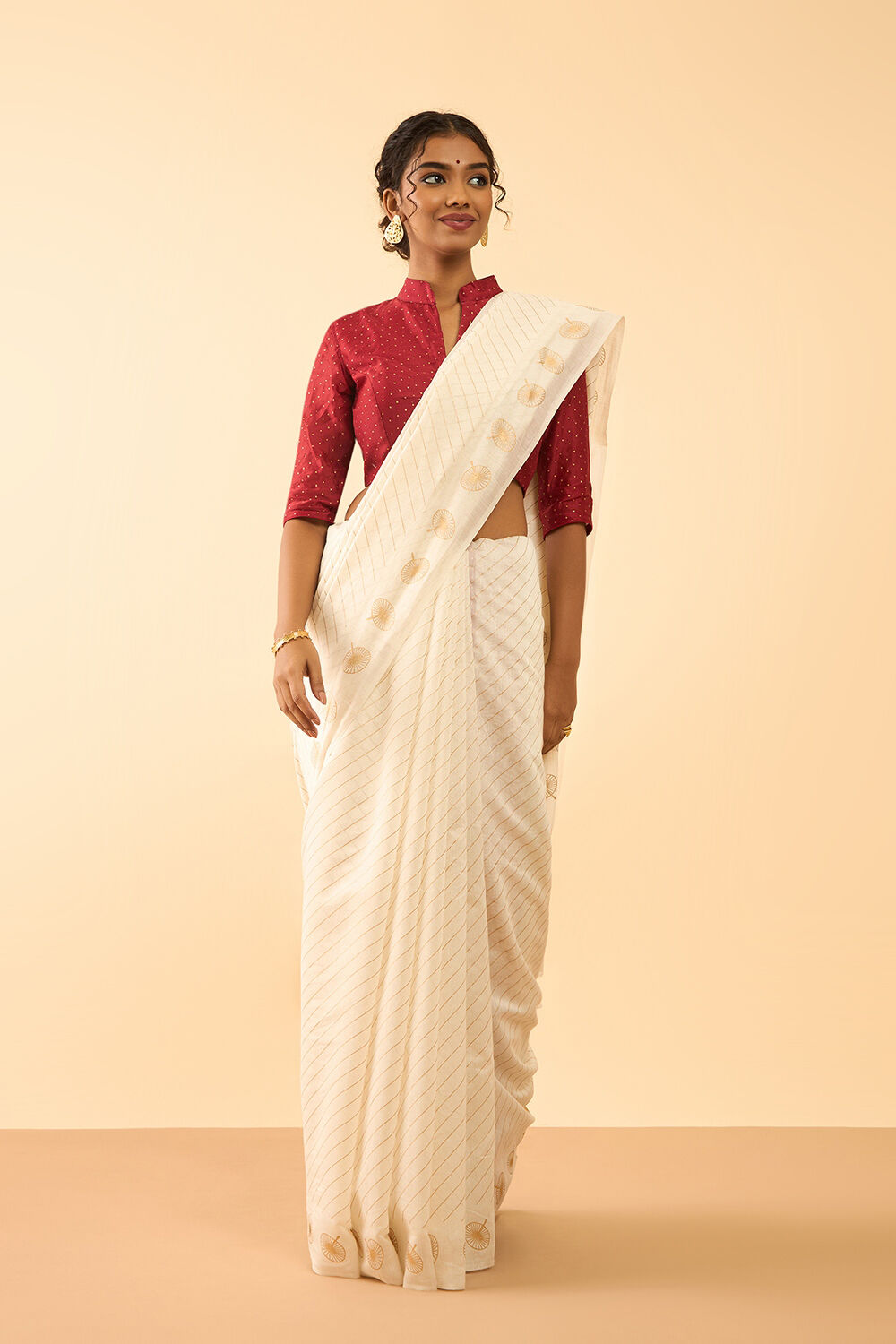 Off White Screen Printed Pure Silk Cotton Saree image number null
