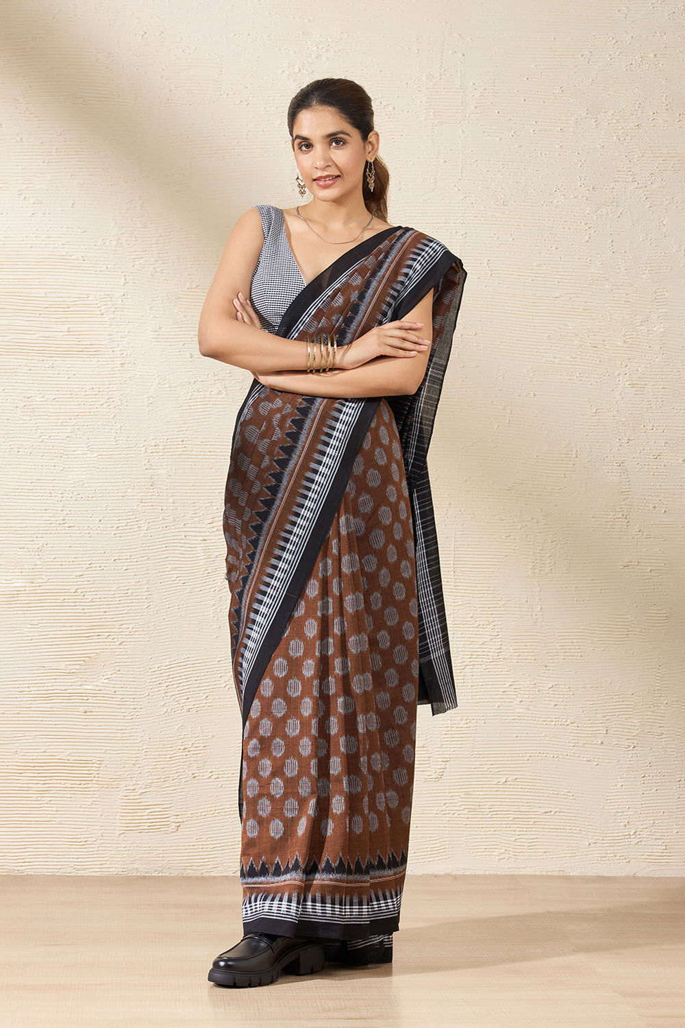 Brown Odisha Pure Cotton Ikat Saree image number null