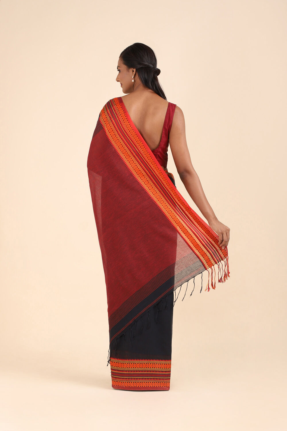 Black Pure Cotton Bengal Saree image number null