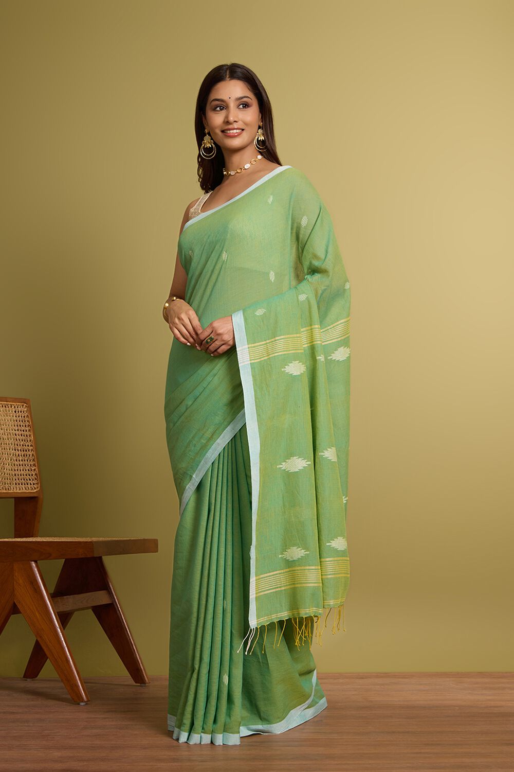 Green Pure Cotton Jamdani Saree image number null