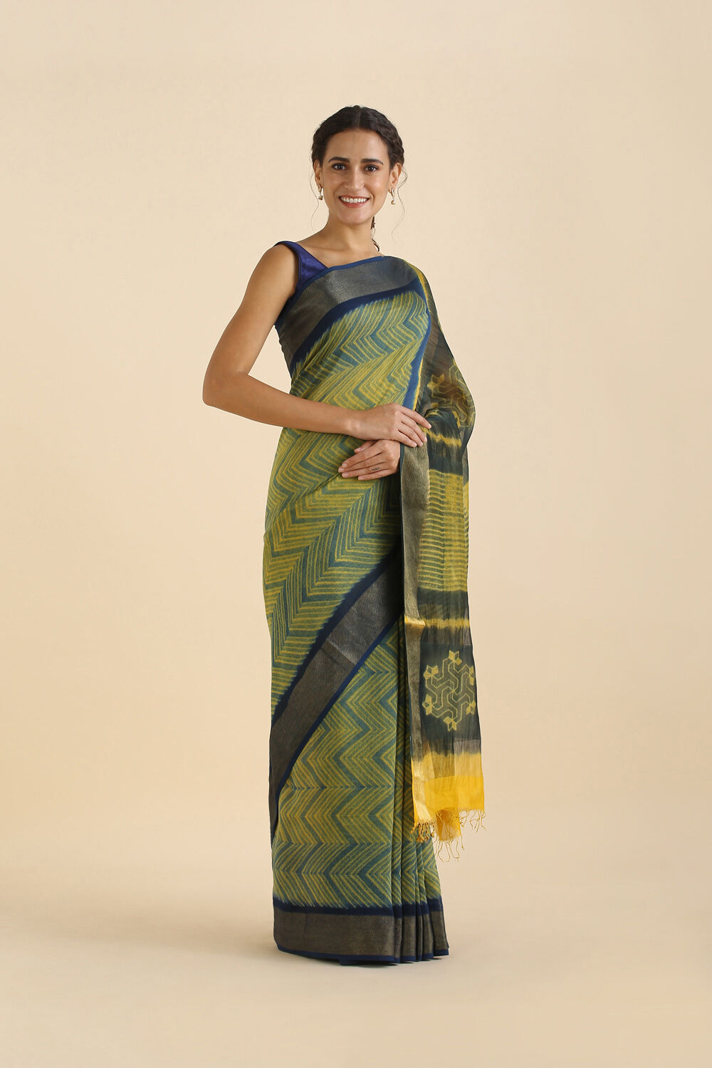 Green Pure Silk Cotton Shibori Saree image number null