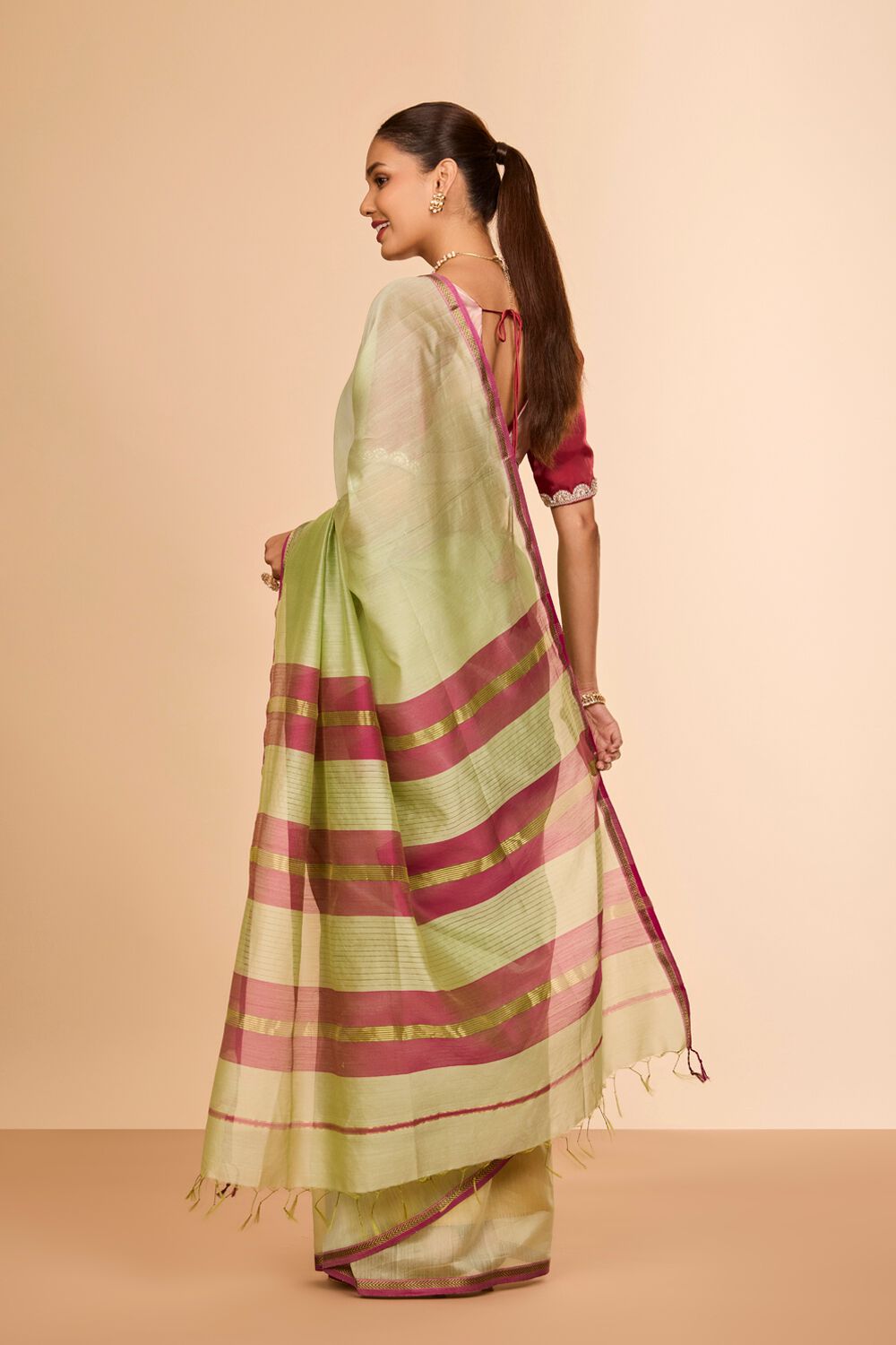Light Green Woven Pure Silk Cotton Maheshwari Saree image number null