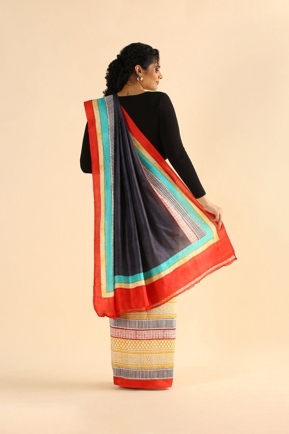 Black Pure Silk Printed Saree image number null