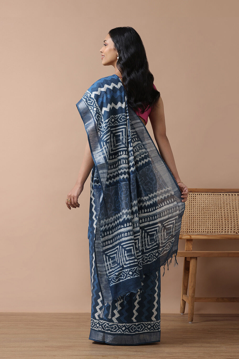 Blue Cotton Viscose Contemporary Block Printed Saree image number null
