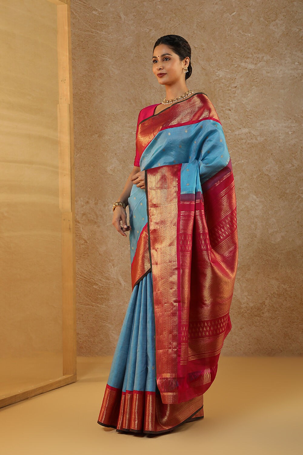 Blue Pure Silk Woven Kanjivaram Saree image number null