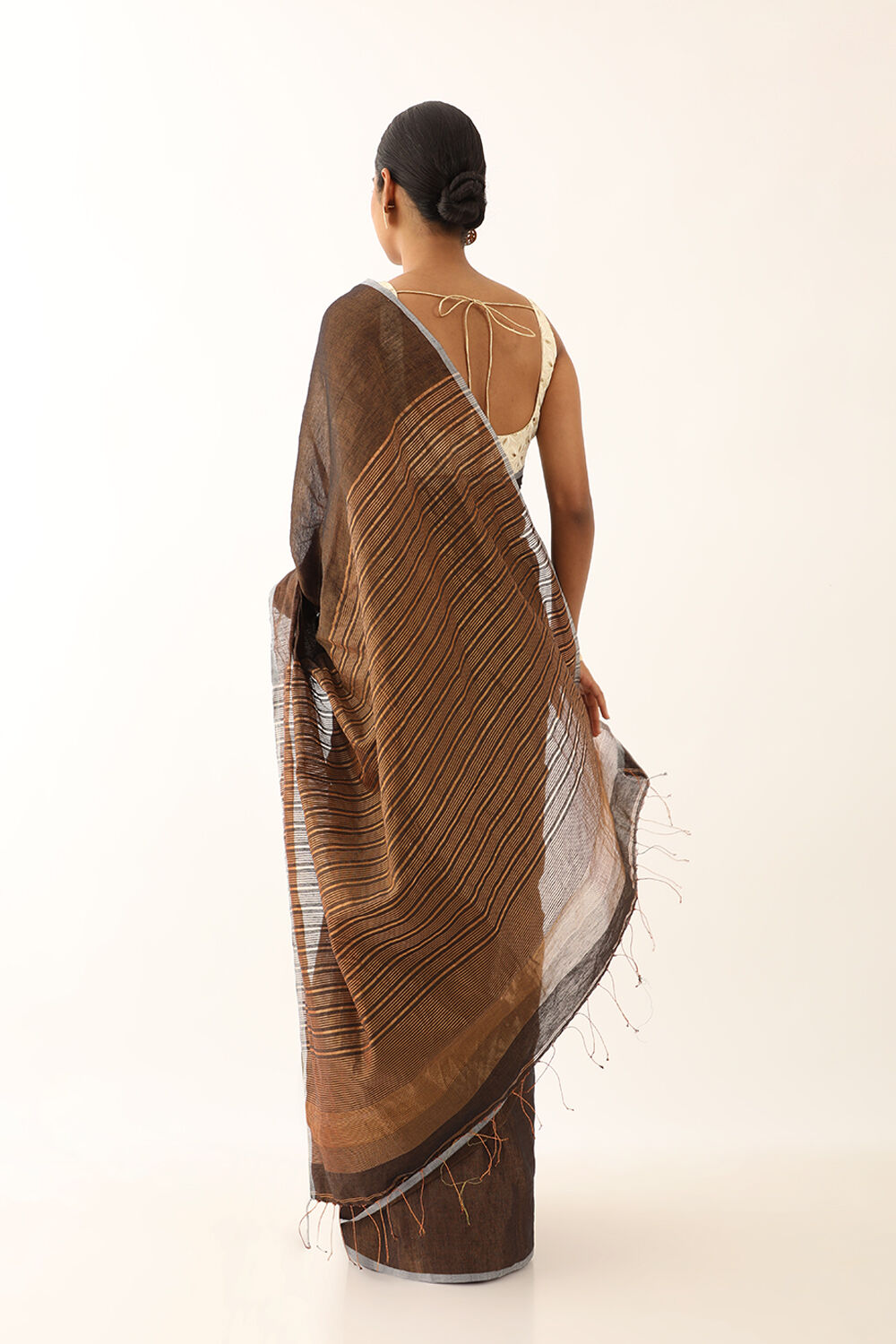 Black Tissue Cotton Woven Bengal Saree image number null